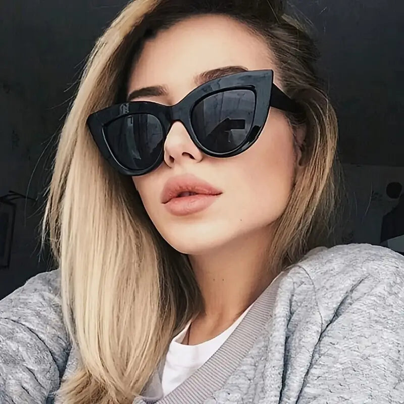 Vintage Cat Eye Sunglasses Women Brand Designer Glasses Female Fashion Retro Sun Shades