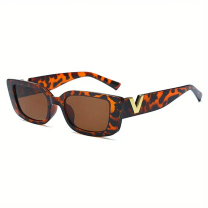 Women's V-Cut Fashion Sunglasses: UV Protection & Style For Your Summer Vacation!