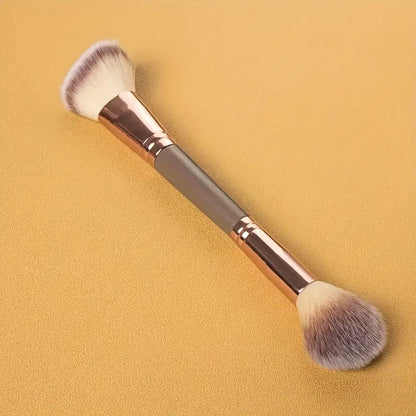 Double-Ended Foundation Makeup Brushes Perfect For Applying Liquid Powder And Concealer Multifunctional Face Contour Highlight Powder Brush