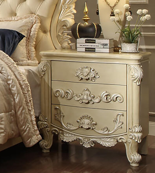 Nightstand in Newberry II (Cream)