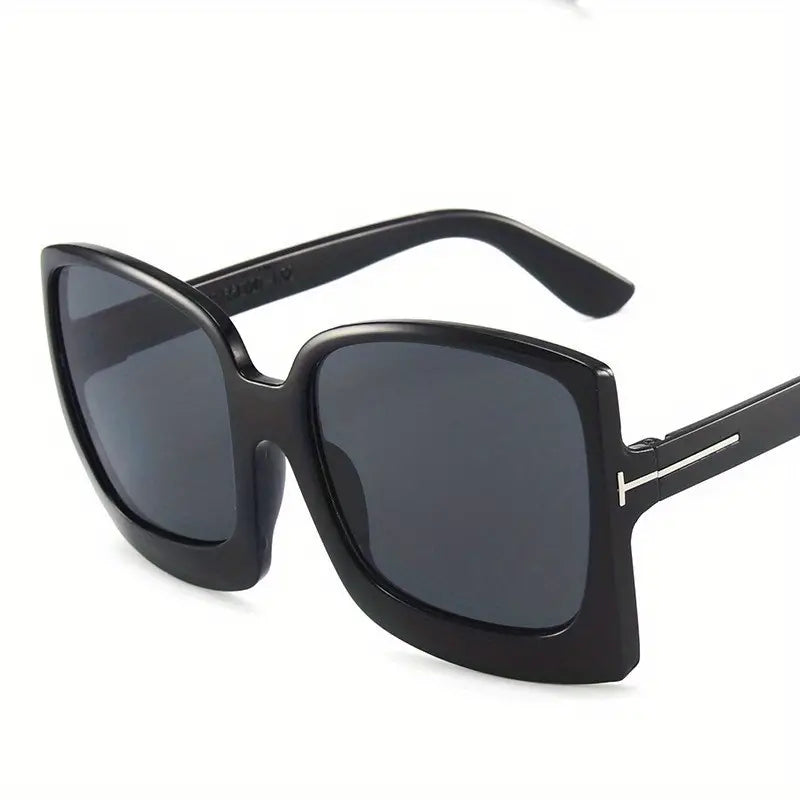 Black Oversized Square Sunglasses For Women Men Minimalistic Cat Eye Thick Frame Trendy Glasses