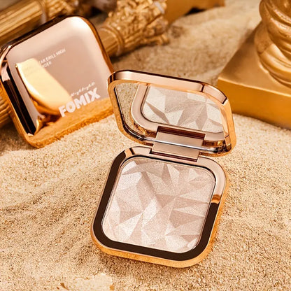 Long-Lasting, Compact Silver Highlighter Cream: Waterproof, Sweat-Resistant with Stylish Glitter Effect for Ultimate Face Contouring and Brightening