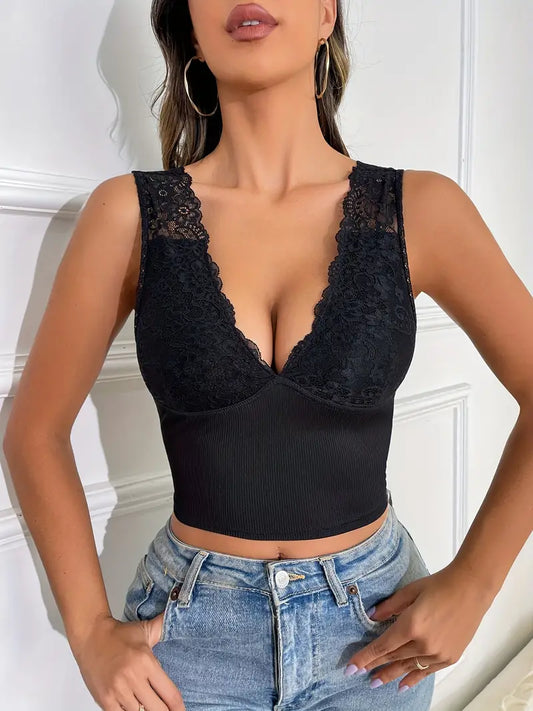 Sexy Summer Style: Women's Lace Splicing Scallop Trim V-Neck Crop Tank Top