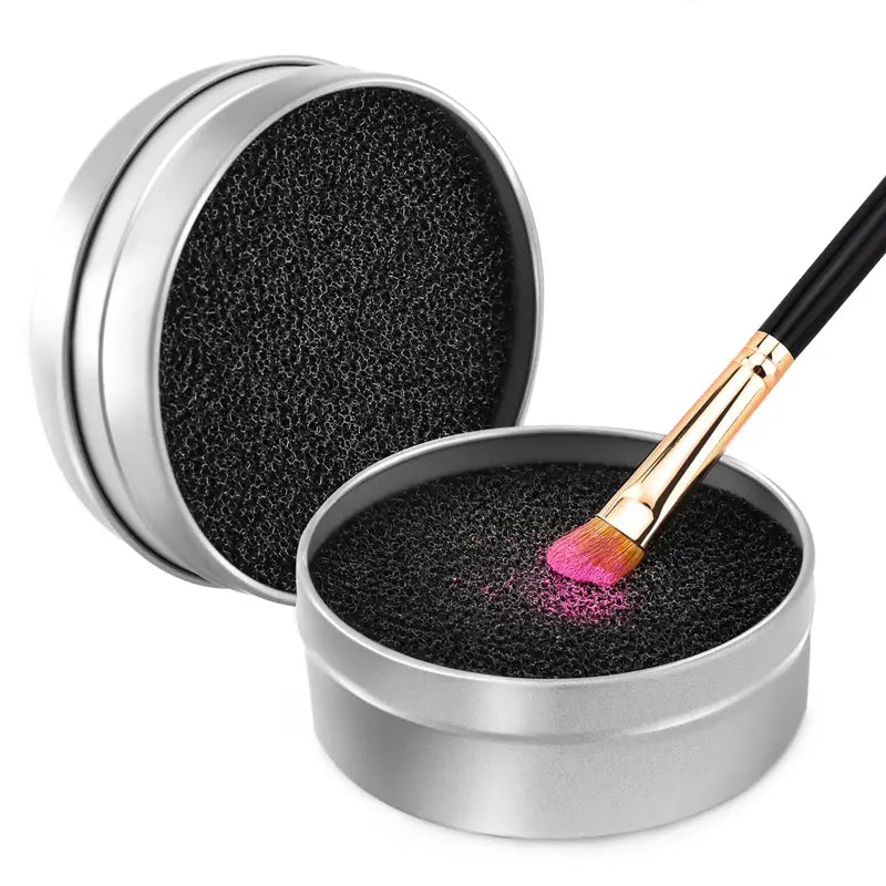 Quick Wash Sponge for Makeup Brushes - Easy Color Removal and Dry Cleaning - Perfect for Eye Shadows and Eyeliners