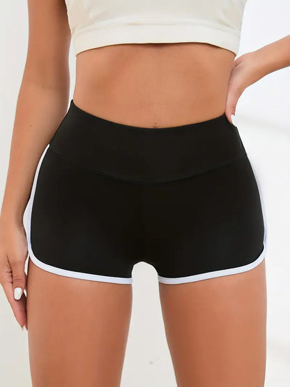 Fashion-Forward Women's Sports Shorts: Slimming Stretch Gym Shorts for Maximum Comfort and Performance