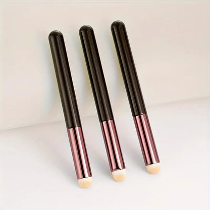 1pc Lip Brush With Short & Round Head, Portable Highlight & Concealer Lipstick Brush