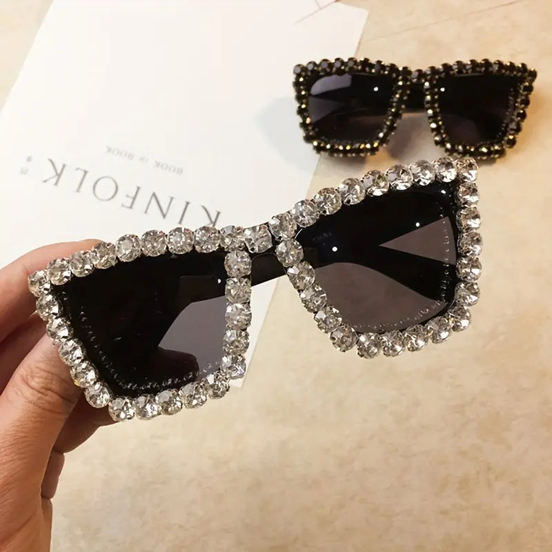 Luxury Rhinestone Sunglasses For Women Bling Large Square Cat Eye Decorative Shades Props For Costume Party Prom