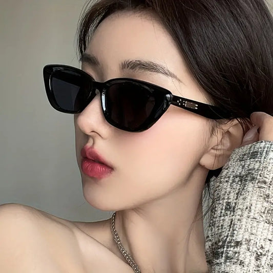 Y2K Cat Eye Sunglasses For Women Men Retro Punk Fashion Anti Glare Sun Shades For Beach Party Club