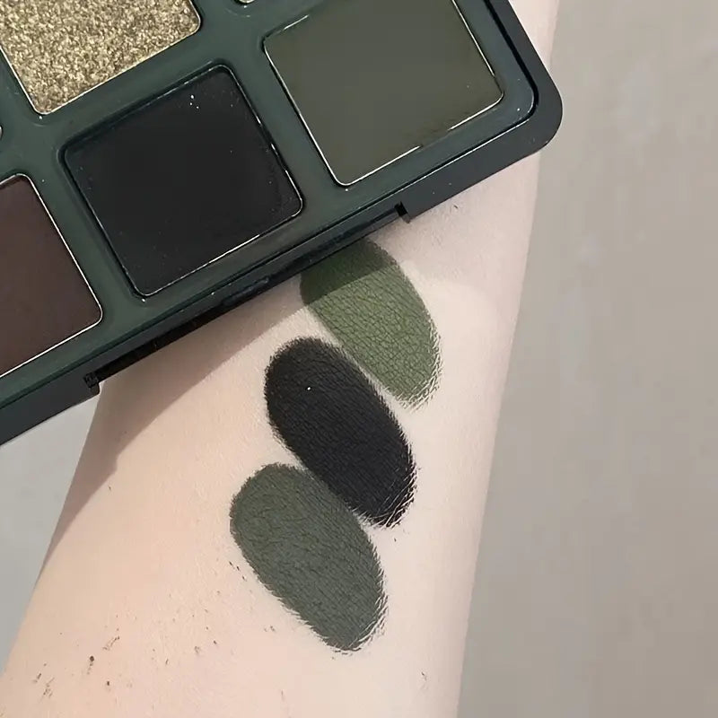 9-Color Eyeshadow Palette: Matte, Radiant & Safe. Dramatic Black, Olive Green Shades. Your Chic Route to Unleash Retro Smokey Looks