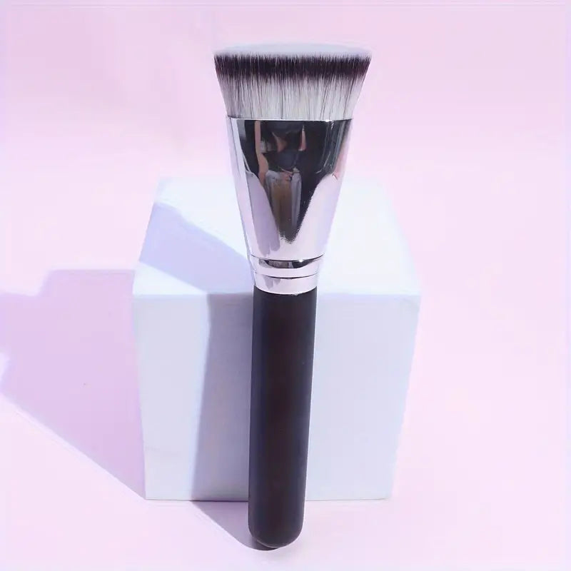 Professional Foundation & Contour Brush: Seamless Makeup Blending, Soft Nylon Bristles, Oval Brush, All Skin Types, Unscented, Durable Wood - Portable Must-Have Beauty Tool