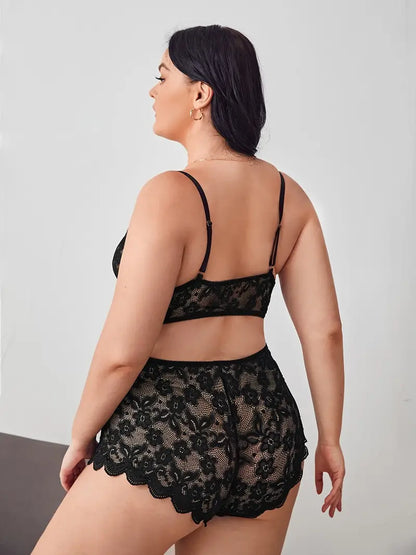 Plus Size Contrast Lace Semi Sheer Solid Sexy Lingerie Set, Women's Plus Medium Stretch High Waist Sexy Lingerie Set