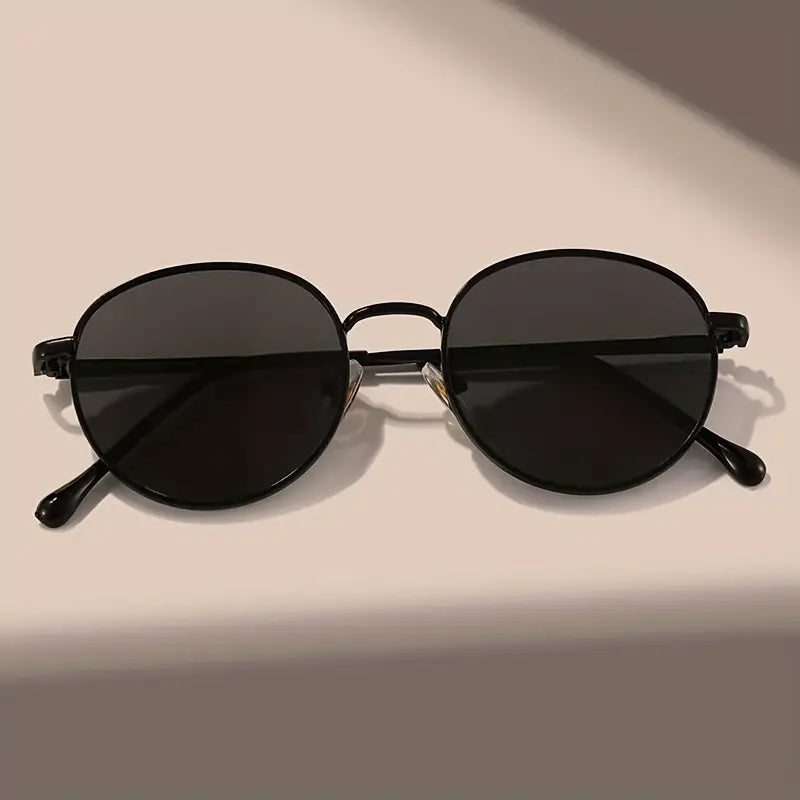 Round Metal Fashion Sunglasses For Women Men Retro Outdoor Sun Shades Glasses For Driving Summer Beach Travel