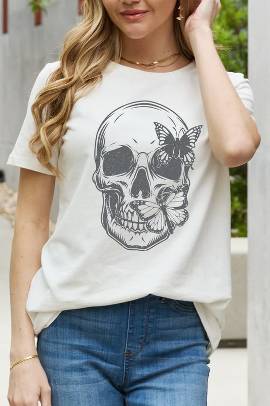 Camiseta de algodón con gráfico de mariposa y calavera de Simply Love