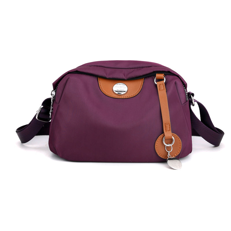 Sac à bandoulière en nylon pour femme – Léger, élégant et compact ! 