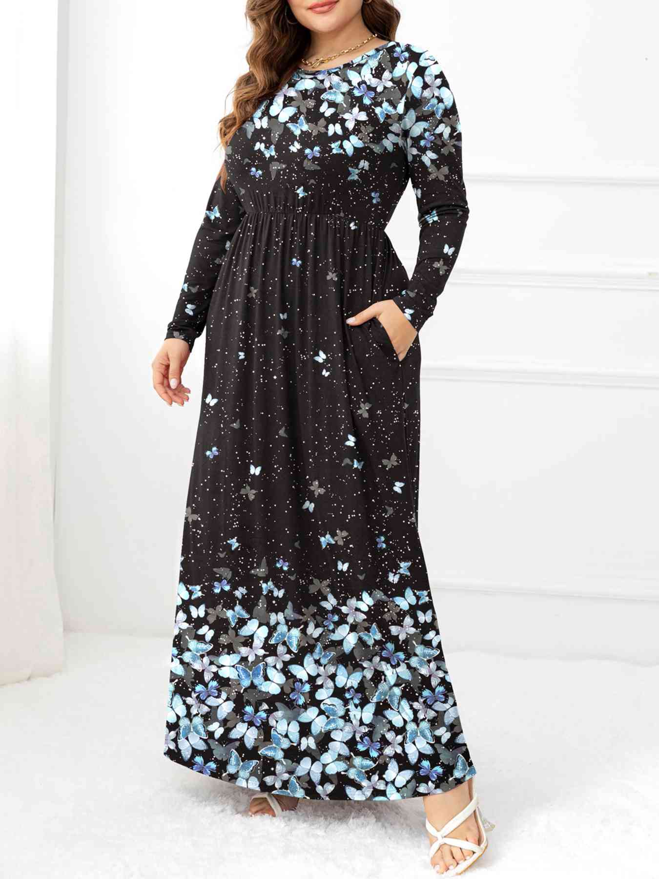 Plus Size Round Neck Maxi Dress with Pockets