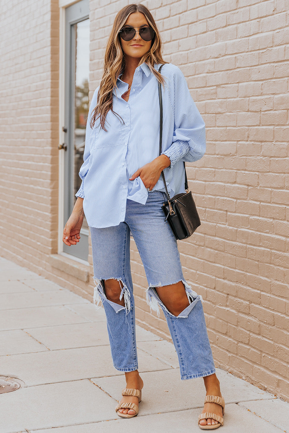 Camisa con cuello y mangas farol a rayas