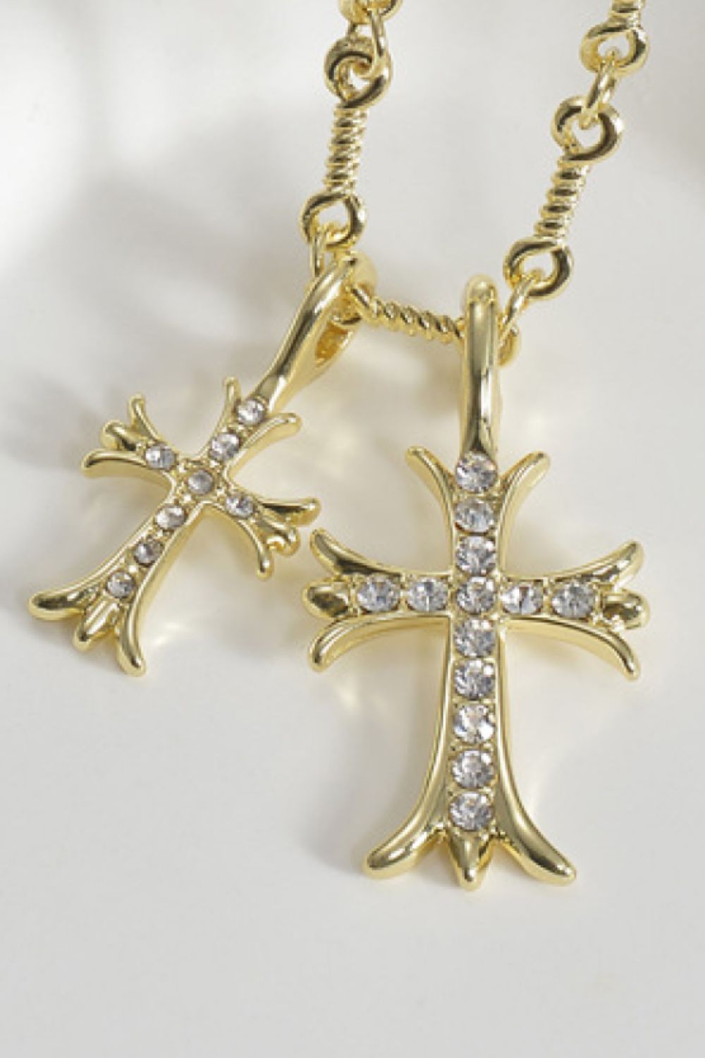 Collier en acier inoxydable avec pendentif croix