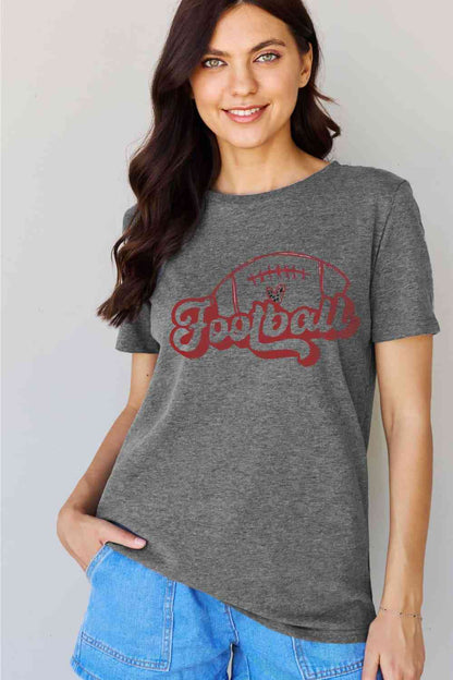 T-shirt en coton graphique Simply Love FOOTBALL pleine taille