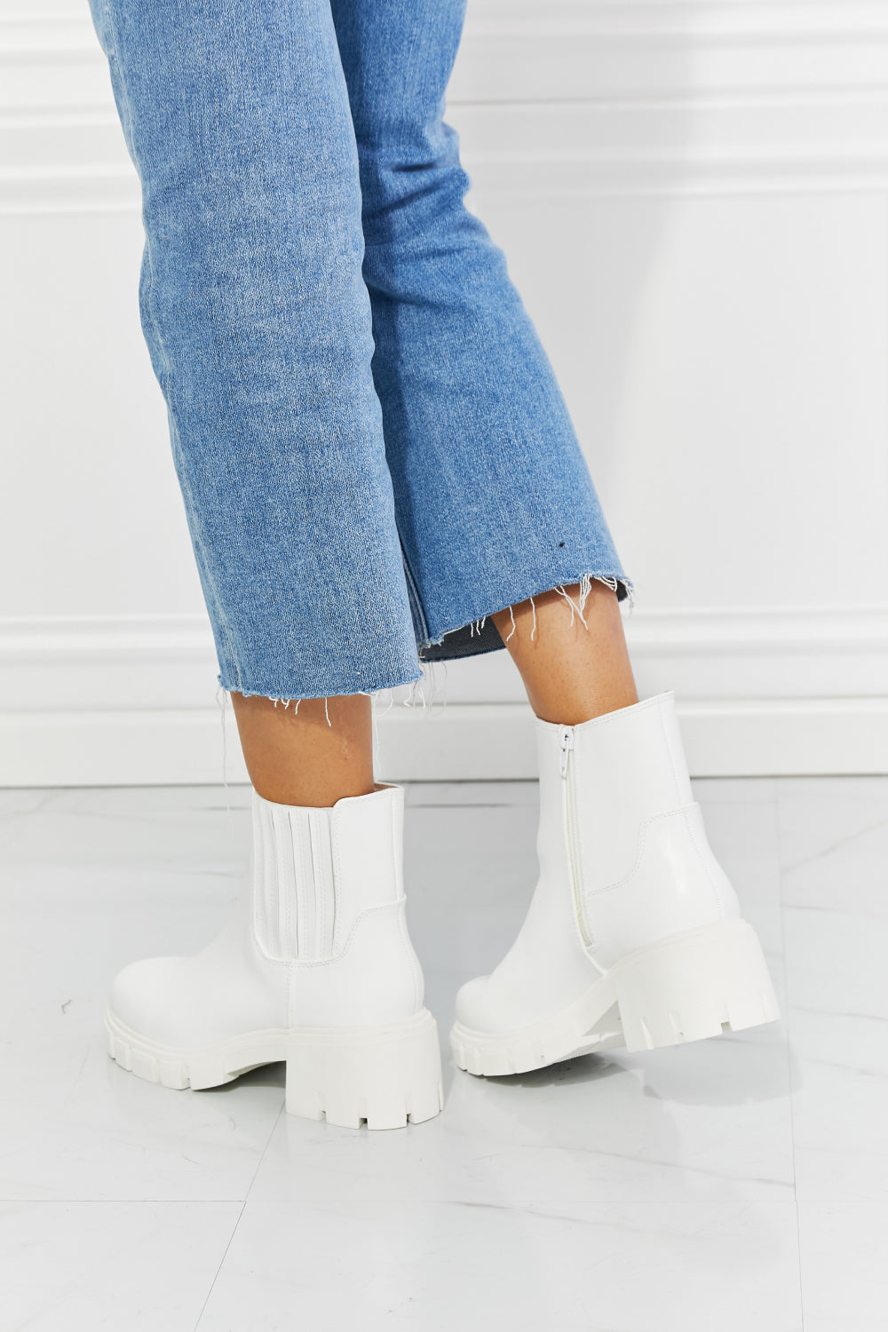 Botas Chelsea blancas con suela Lug What It Takes de MMShoes