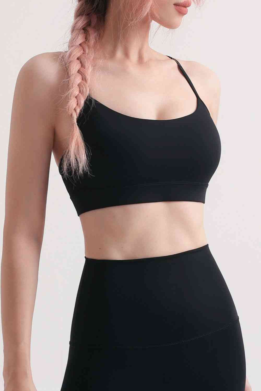 Cutout Racerback Scoop Neck Sports Bra