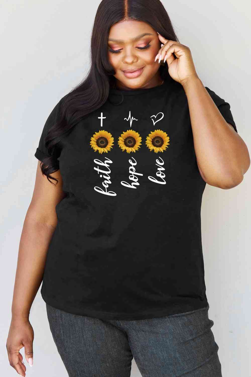 Simply Love T-shirt graphique tournesol pleine taille