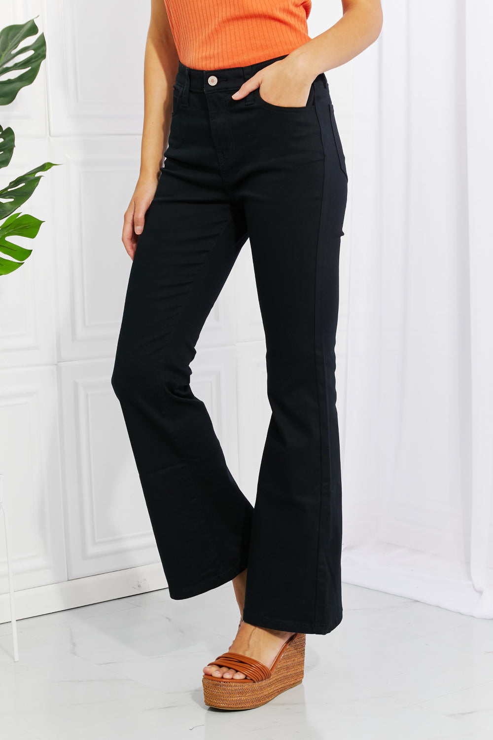 Jean bootcut taille haute Zenana Clementine pleine taille en noir