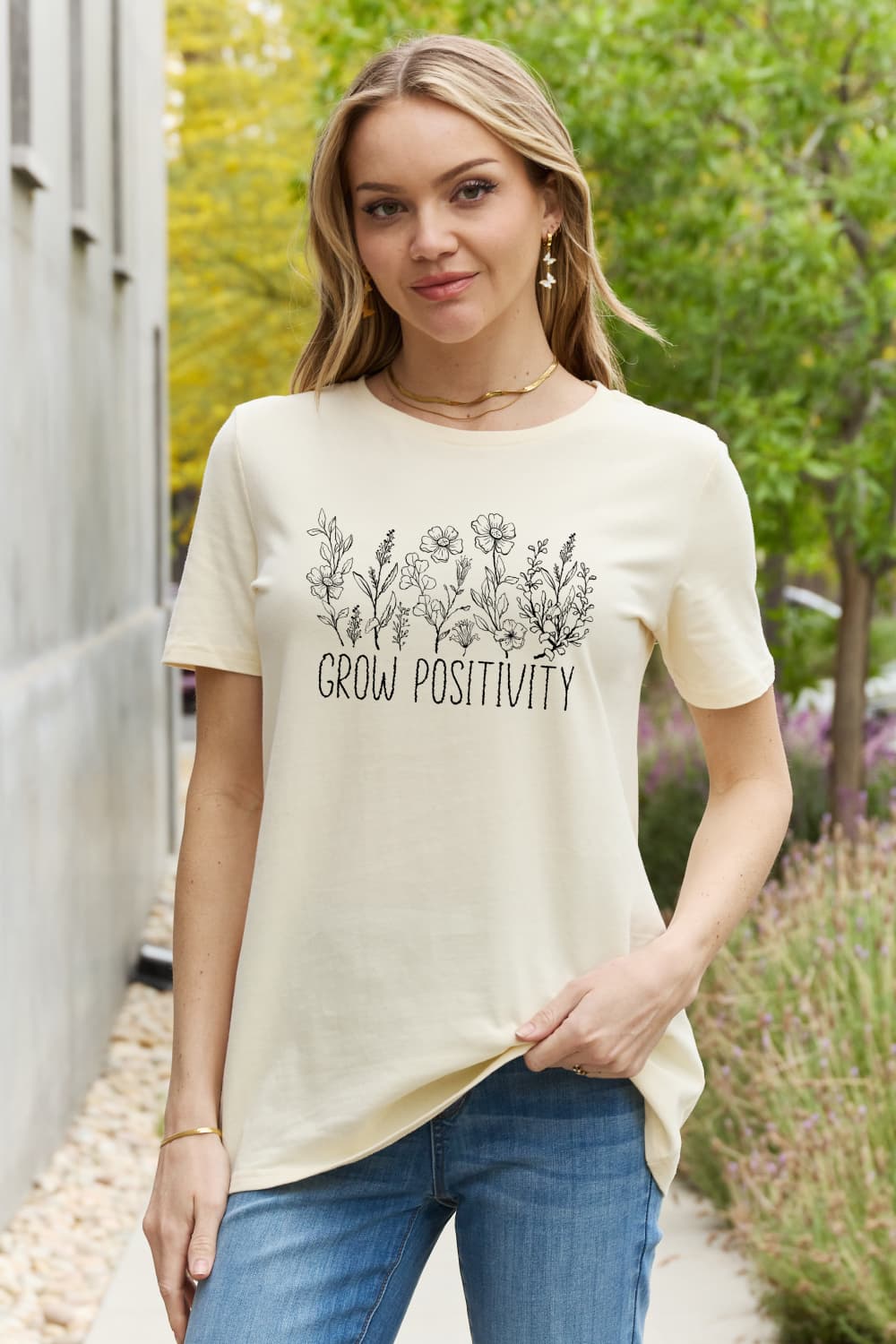 T-shirt en coton graphique Simply Love GROW POSITIVITY