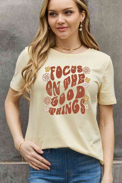 Simply Love Pleine Taille FOCUS SUR LES BONNES CHOSES T-shirt en coton graphique