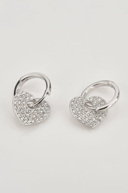 Boucles d'oreilles Huggie en forme de cœur en Zircon