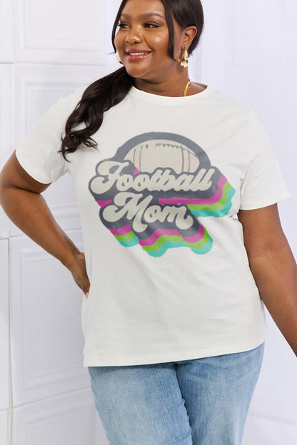 Simply Love T-shirt en coton graphique FOOTBALL MOM pleine taille