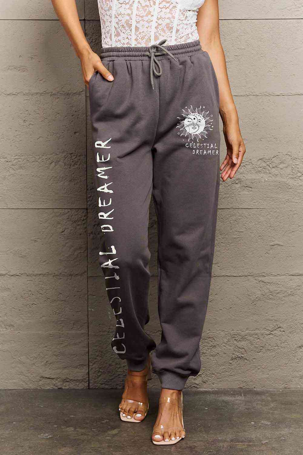 Pantalon de survêtement graphique CELESTIAL DREAMER pleine taille Simply Love