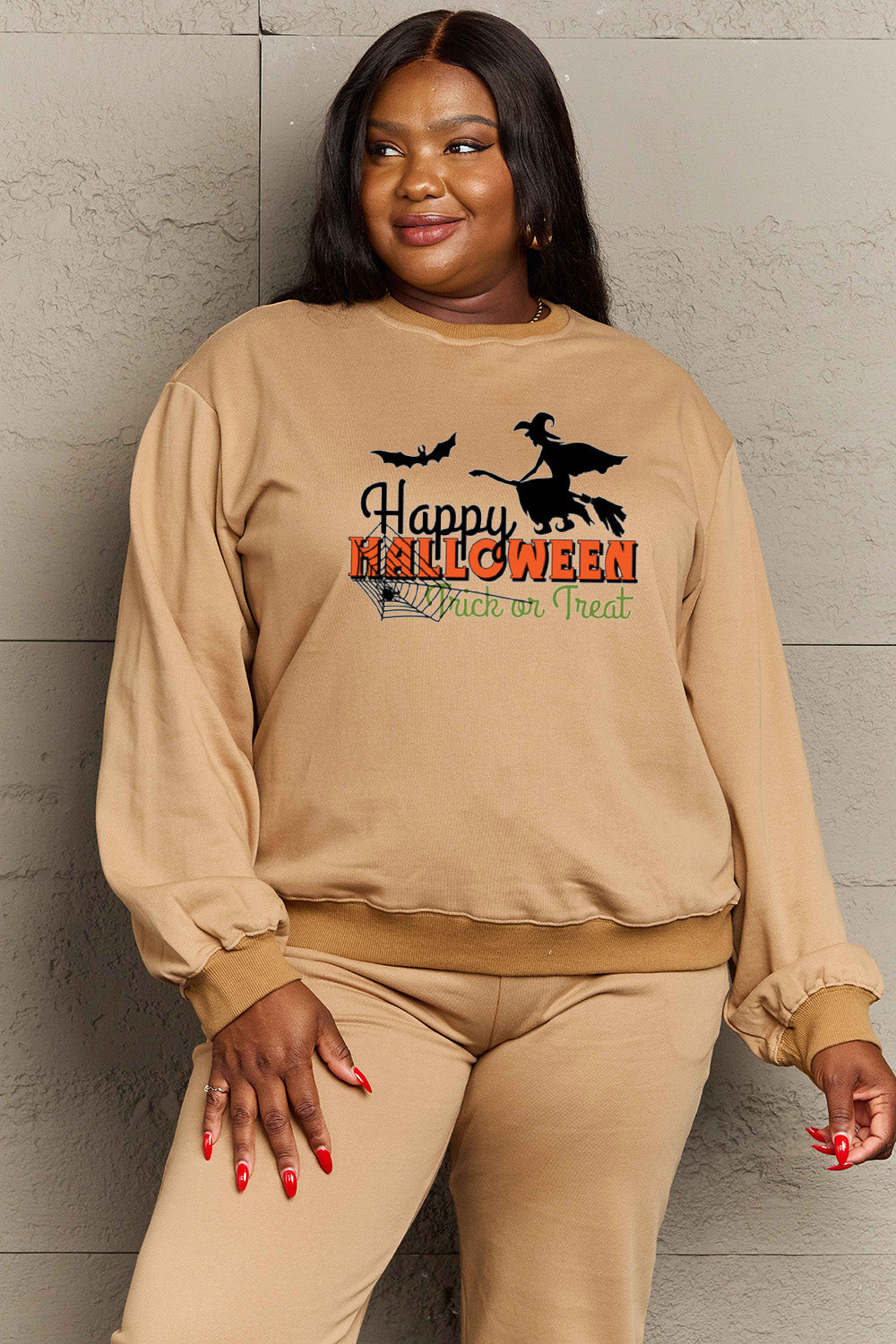 Simply Love Sweat-shirt graphique HAPPY HALLOWEEN TRICK OR TREAT pleine grandeur