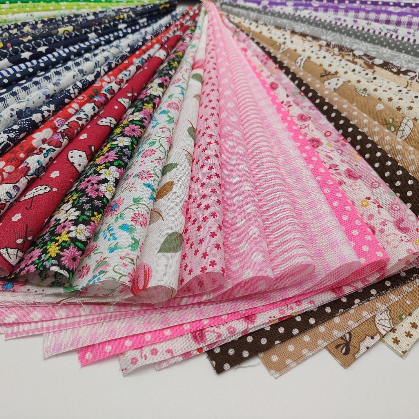 100pcs Handmade Cotton Fabric Patchwork - Multi-Color & Patterned DIY Sewing Fabric for Quilting & Crafting