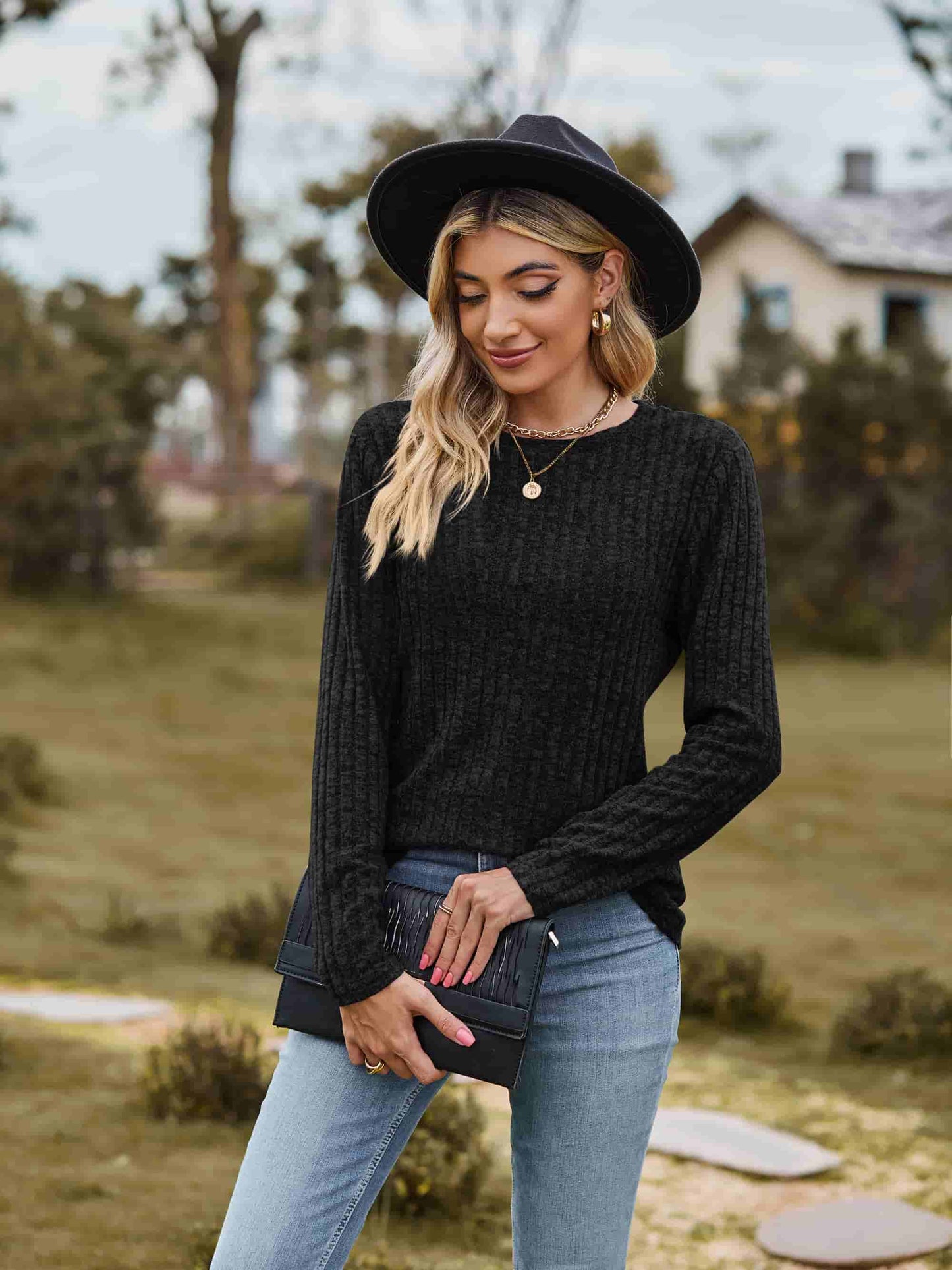 Ribbed Round Neck Long Sleeve Tee