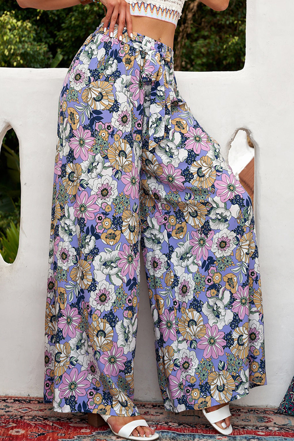 Pantalon large à ceinture à nouer à fleurs