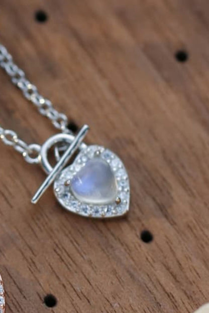 Collier pendentif coeur pierre de lune