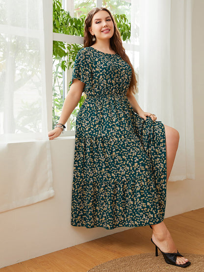 Plus Size Floral Round Neck Short Sleeve Midi Dress