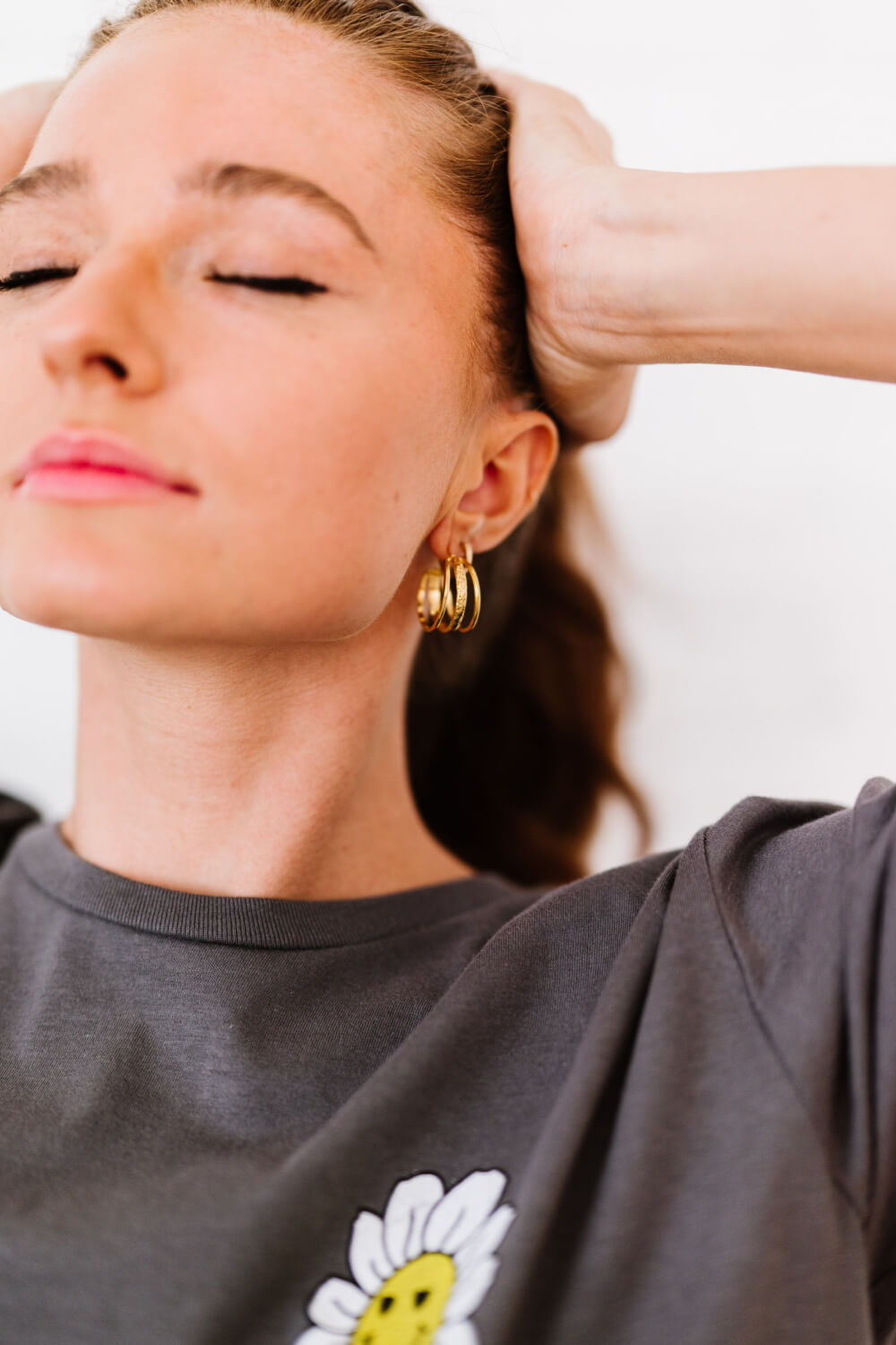 Trois valent mieux qu'un boucles d'oreilles créoles en C