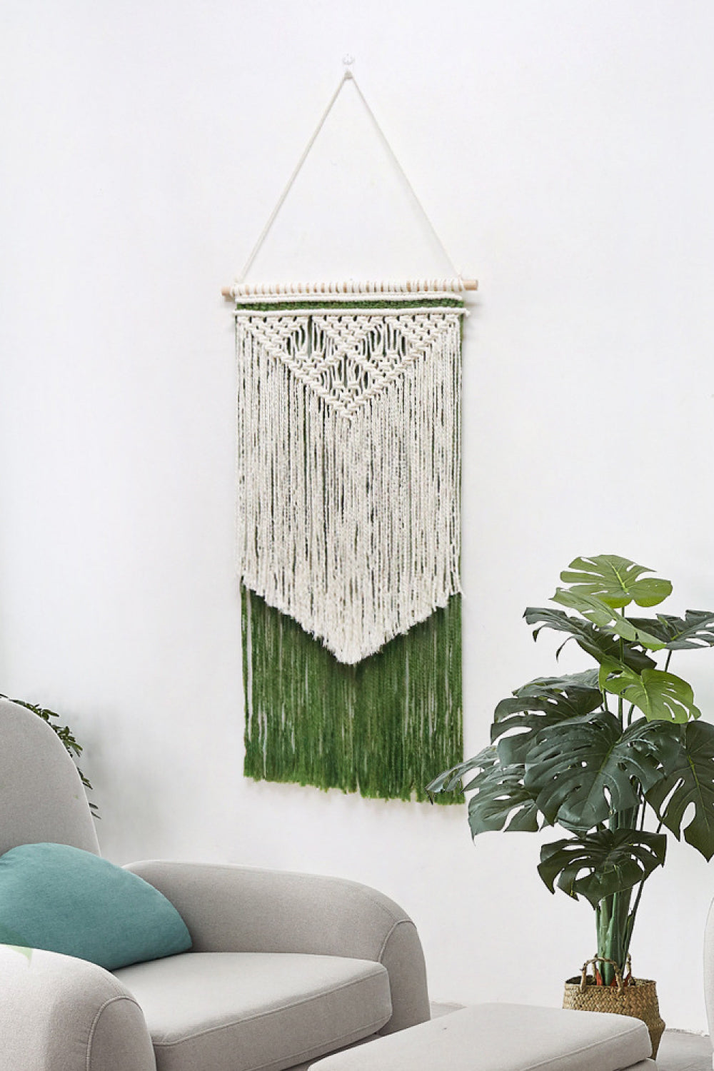 Contrast Fringe Handmade Macrame Wall Hanging