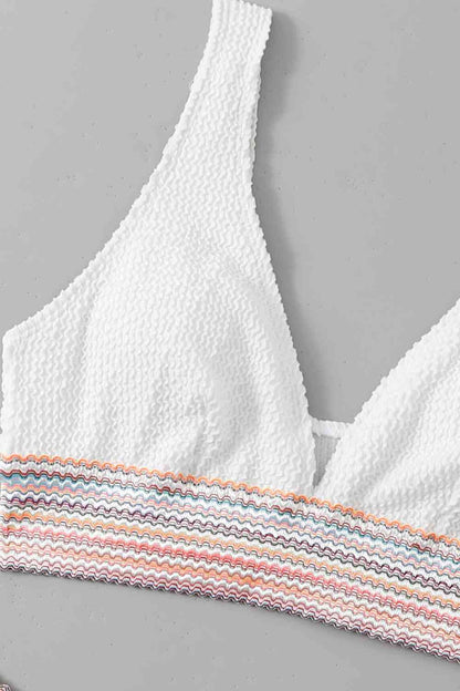 Ensemble de maillot de bain échancré à texture contrastée