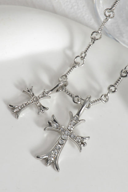 Collier en acier inoxydable avec pendentif croix