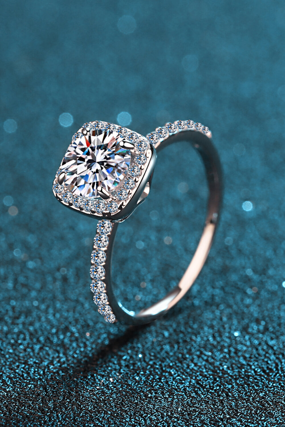 Bague Moissanite Carrée