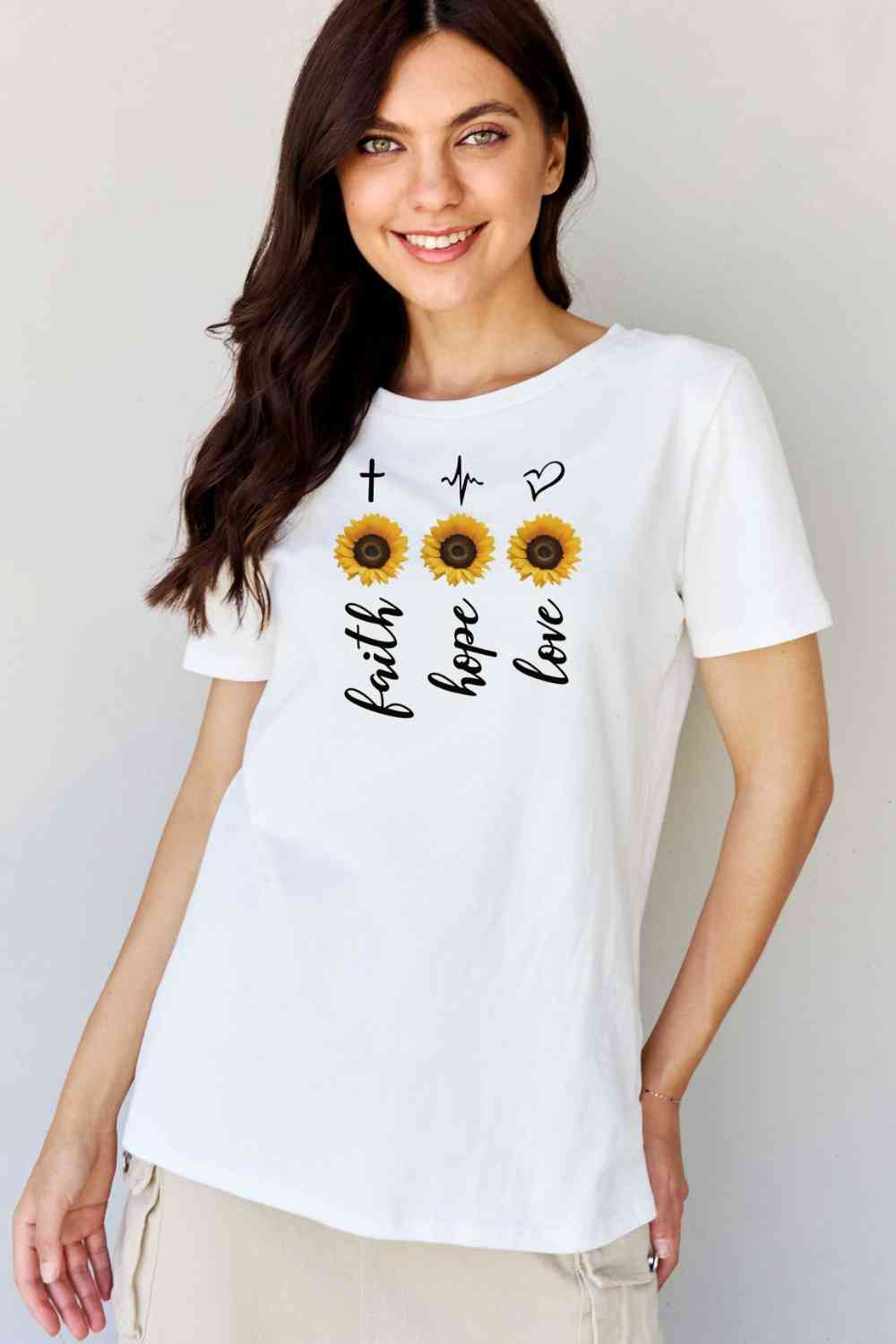 Simply Love T-shirt graphique tournesol pleine taille