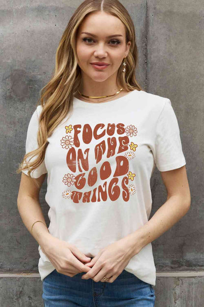 Simply Love Pleine Taille FOCUS SUR LES BONNES CHOSES T-shirt en coton graphique