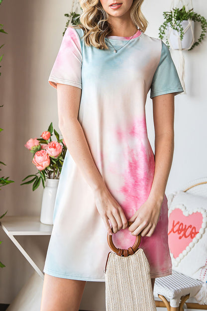 Robe fendue à manches courtes et col rond tie-dye