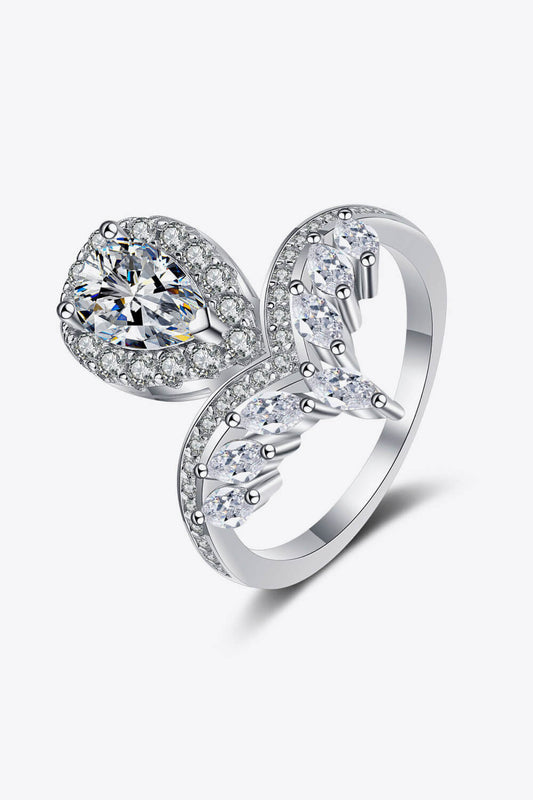 Bague moissanite remarquable