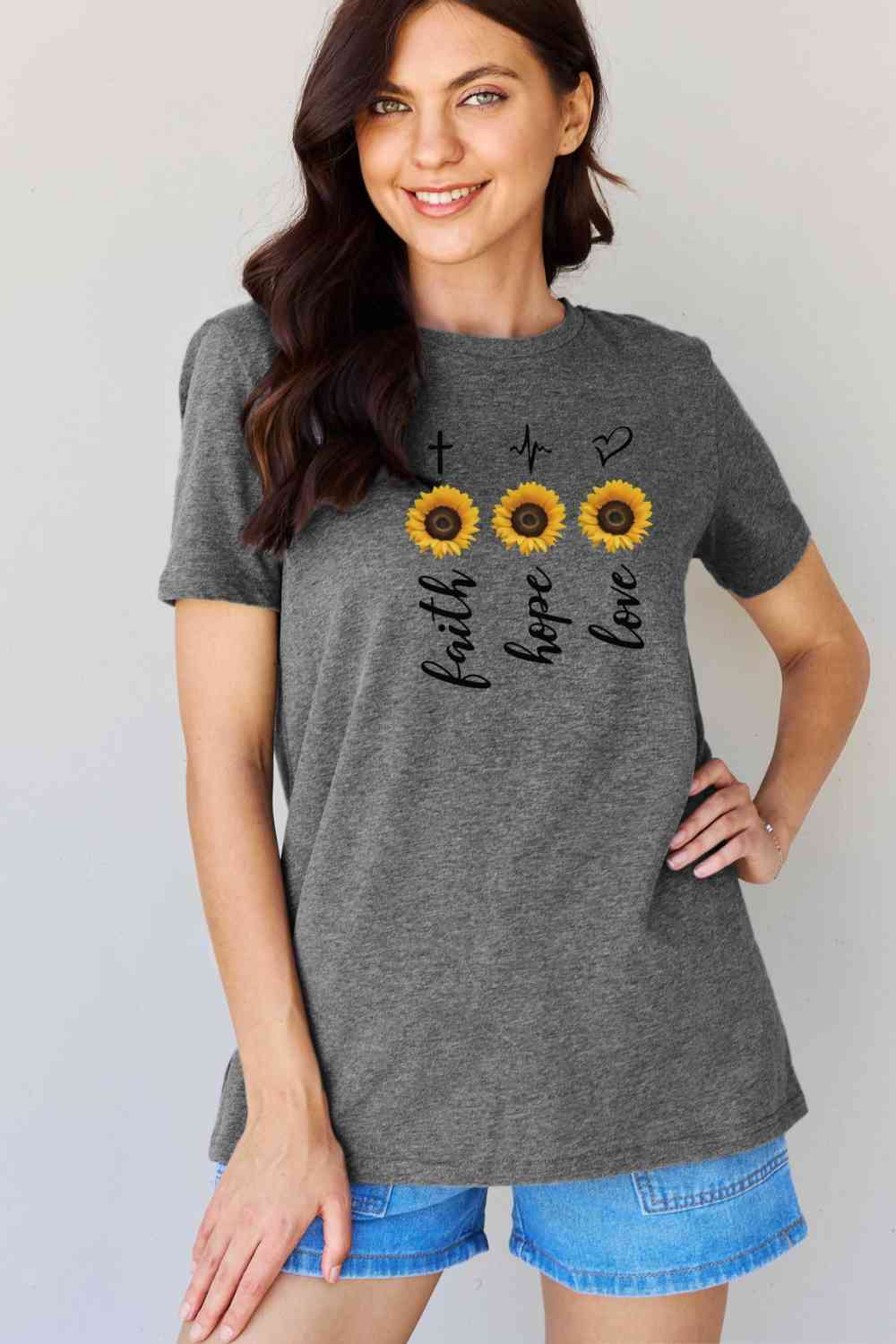 Simply Love T-shirt graphique tournesol pleine taille