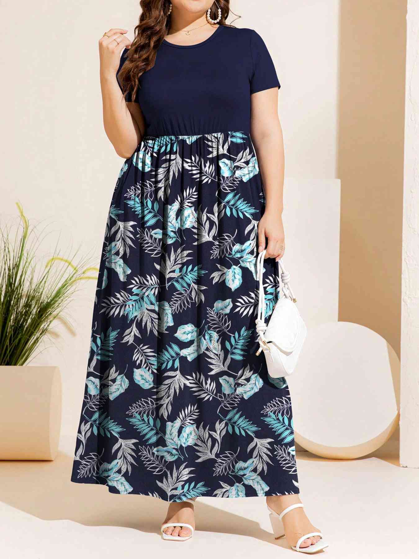 Plus Size Printed Round Neck Short Sleeve Maxi Dress