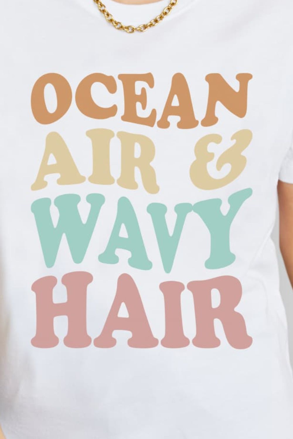 Camiseta de algodón con gráfico OCEAN AIR &amp; WAVY HAIR de talla grande de Simply Love