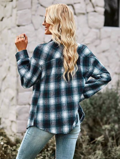 Veste chemise à carreaux boutonnée sur le devant et ourlet incurvé